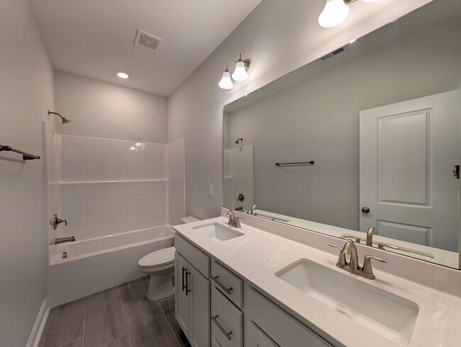 Building Photo - 332 Canyon Spring Trl