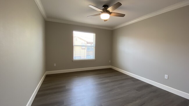 Building Photo - 6262 Byron Ln