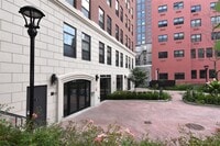 Building Photo - 2 Mill St