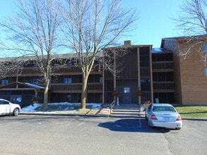 Building Photo - "Charming 2-Bed Retreat: Your Cozy Getaway...