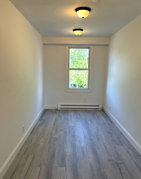 Building Photo - 125 Sibley Ave