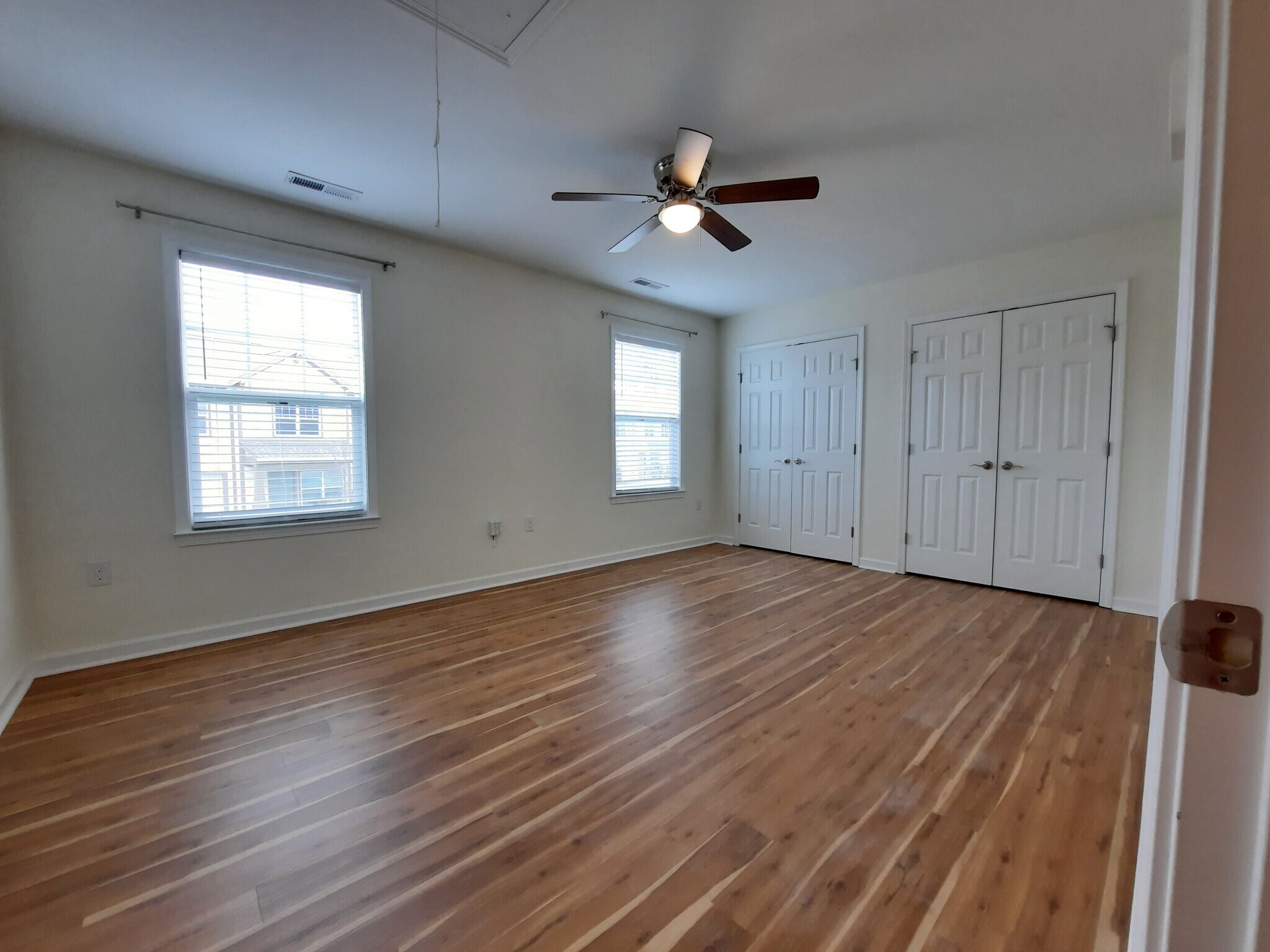 Large master bedroom - 1025 Baldwin Commons Dr