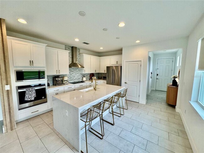 Building Photo - 4330 Davos Dr