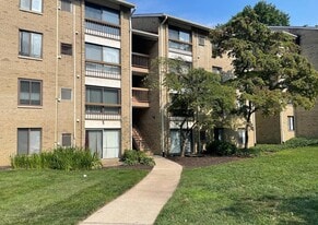 Building Photo - 8867 Rollright Ct