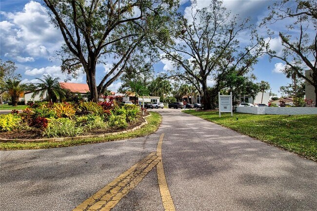 Building Photo - 3259 S Beneva Rd
