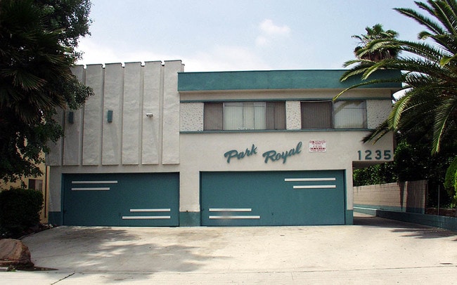 Primary Photo - Park Royale Apartments