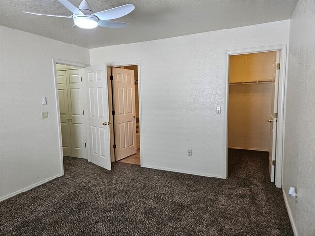 Building Photo - 813 Gemstone Ave