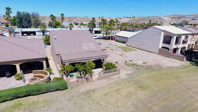 Building Photo - Community Beach and Boat Launch