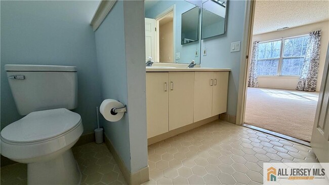 Building Photo - 826 Magnolia Ln