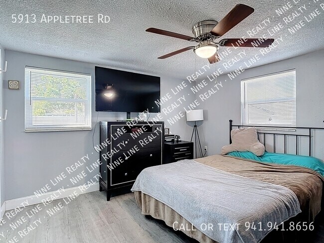 Building Photo - 5913 Appletree Rd