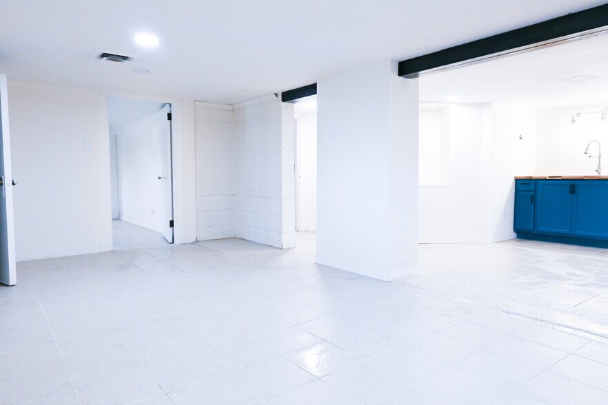 Building Photo - 6013 Patterson Ave