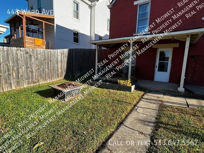 Building Photo - 448 Ward Ave
