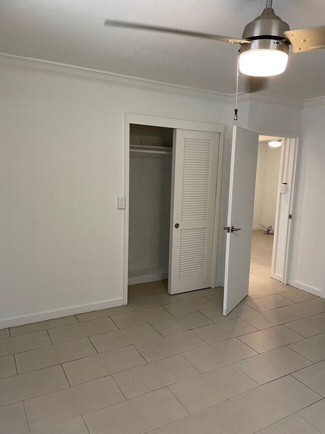 Building Photo - 2 Bedroom, 1 Bath House Across The Street ...