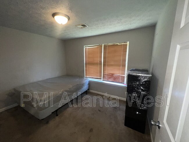 Building Photo - 4203 Fairington Club Dr