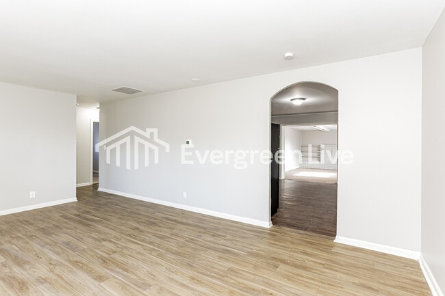 Building Photo - 3823 Alsace Pl