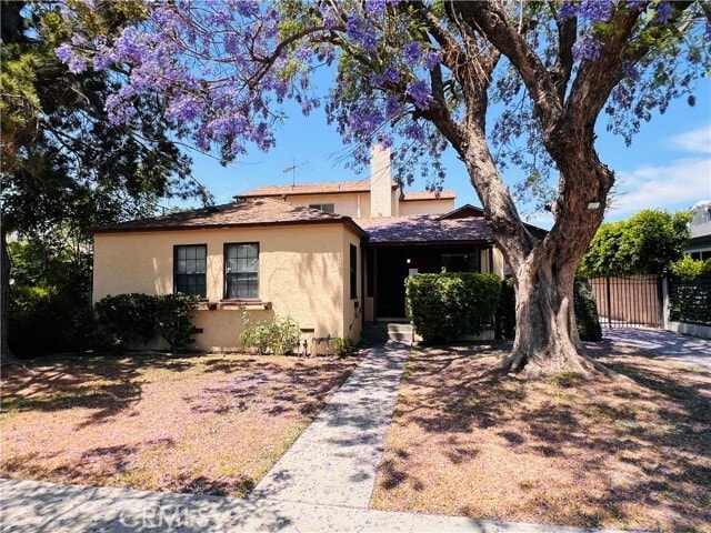Building Photo - 6637 Balcom Ave