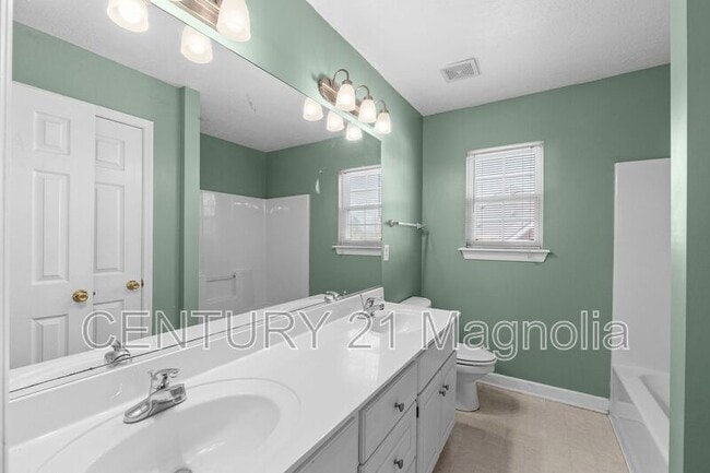 Building Photo - 832 Prairie Ln