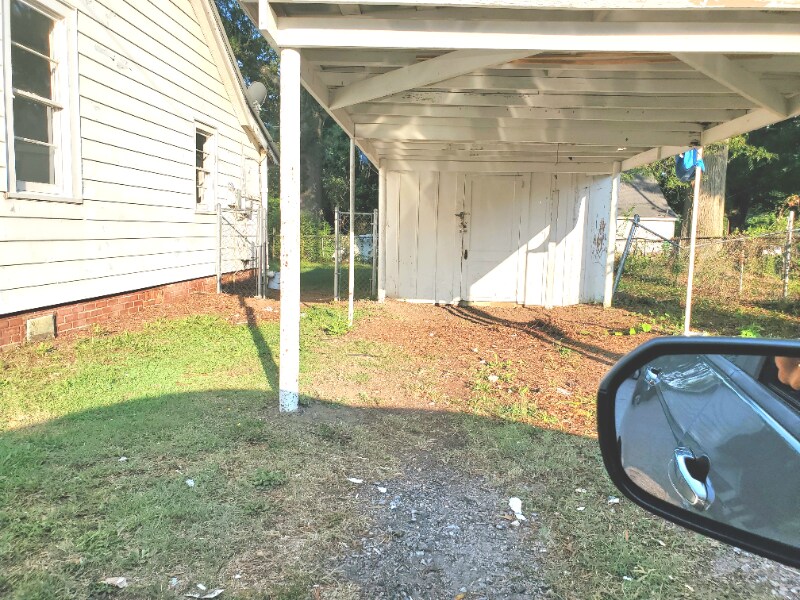 Building Photo - 13 Geer St