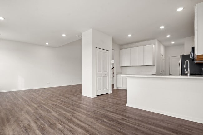 Building Photo - 2057 Stuttle Rd