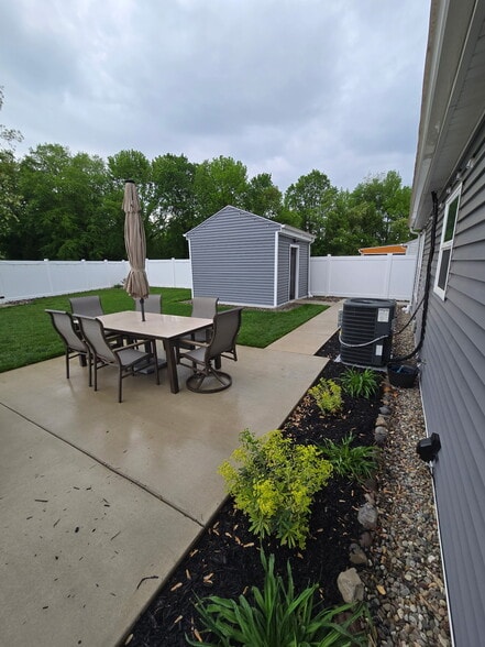 Building Photo - 1 Unison Ct