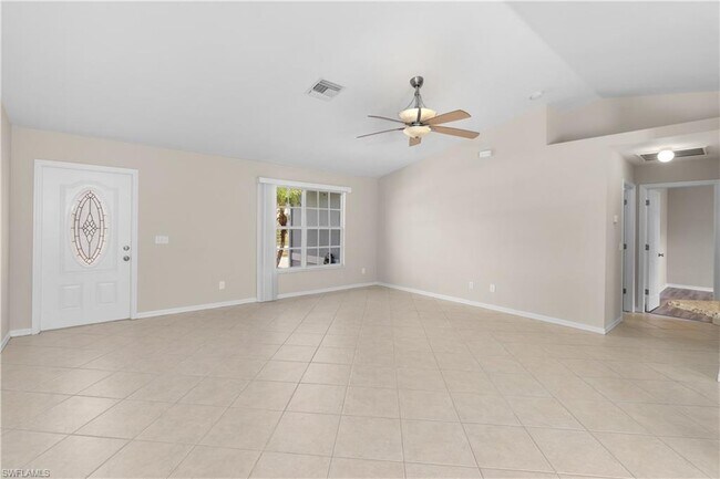 Building Photo - 2721 SW 12th Ave