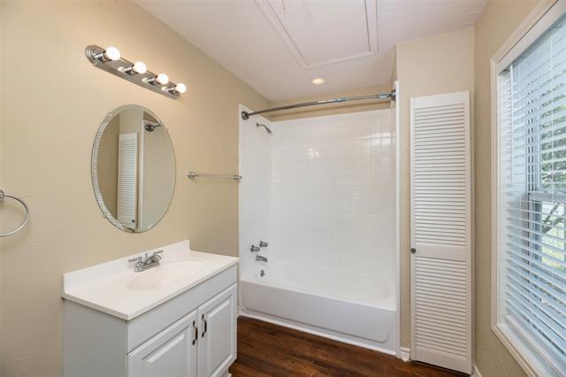 Building Photo - 8823 San Benito Way