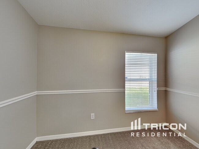 Building Photo - 5701 Sheer Bliss Loop