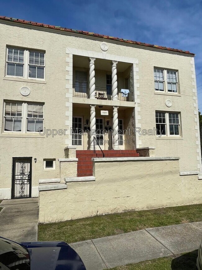 Building Photo - 2324 Calhoun St