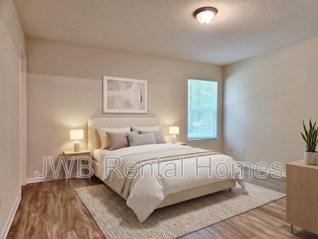 Building Photo - 8015 Mattox Ave