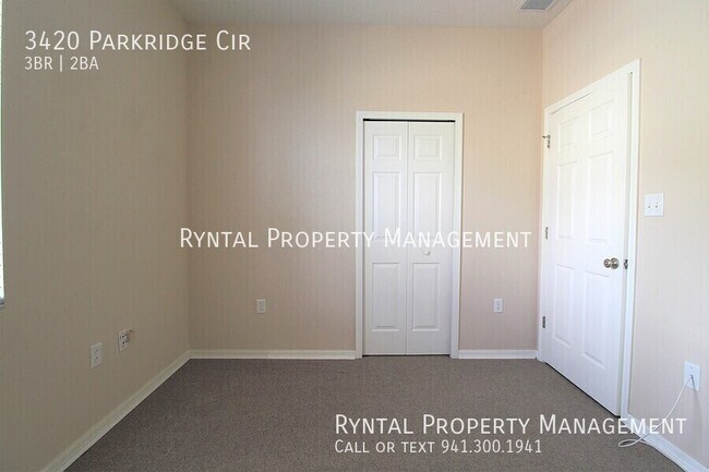Building Photo - 3420 Parkridge Cir