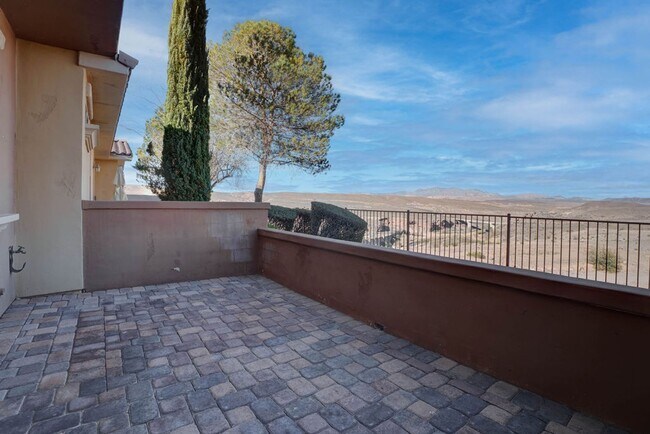 Building Photo - 31 Via Mantova