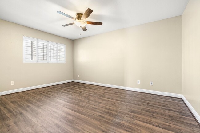 Building Photo - Spacious 3-Bedroom Townhome for Rent!