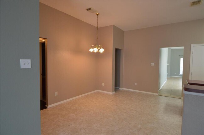 Building Photo - 24119 Wild Horses Ln