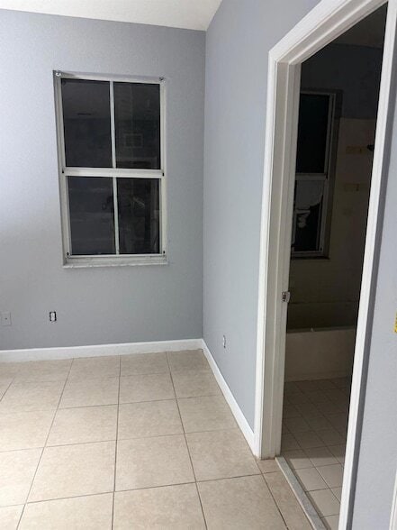 Building Photo - 3501 Shoma Dr