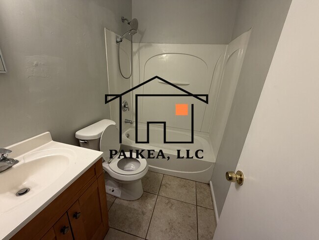 Building Photo - 1 Culverton Ct