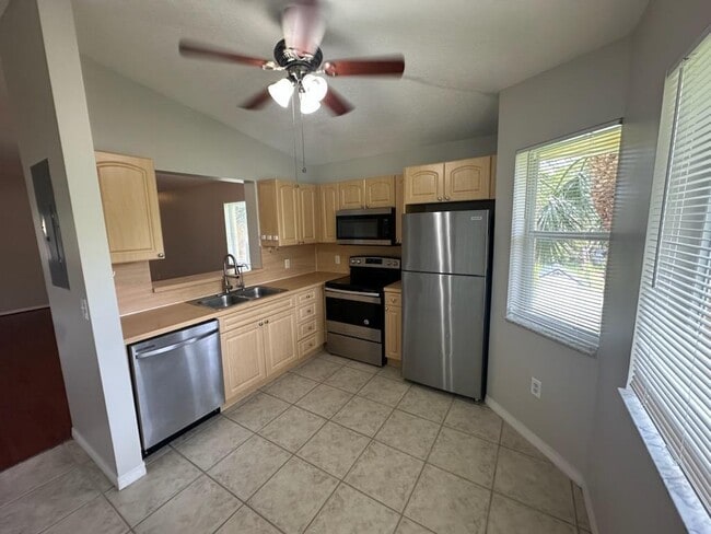 Building Photo - 7830 NW 6th St