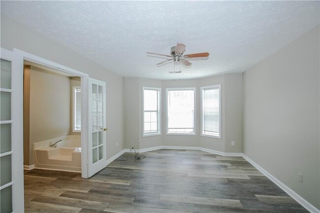 Building Photo - 4130 Wildridge Dr