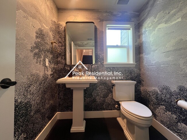 Building Photo - Elevated Luxury Living in This Updated 3BD/3.5BA Downtown Home with Private Rooftop