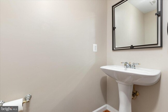 Building Photo - 18334 Buccaneer Terrace