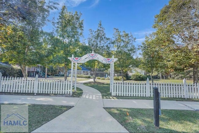 Building Photo - 22 Avocet Way