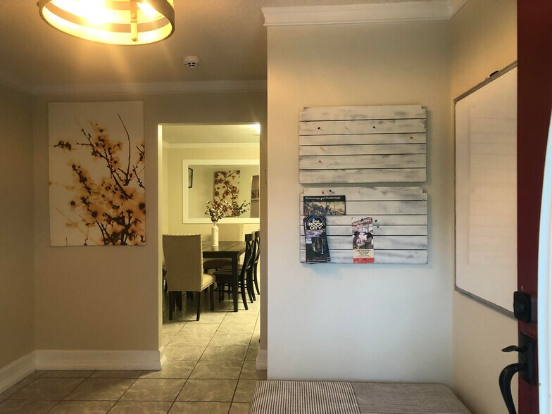 Building Photo - 1185 Johnson Rd