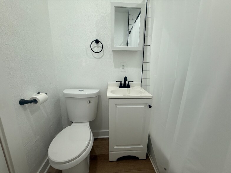 Building Photo - 715 Pacific Ave