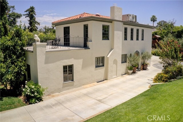 Building Photo - 1205 W Highland Ave