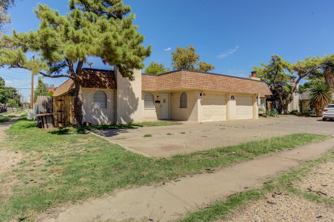 Primary Photo - 3610 54th St