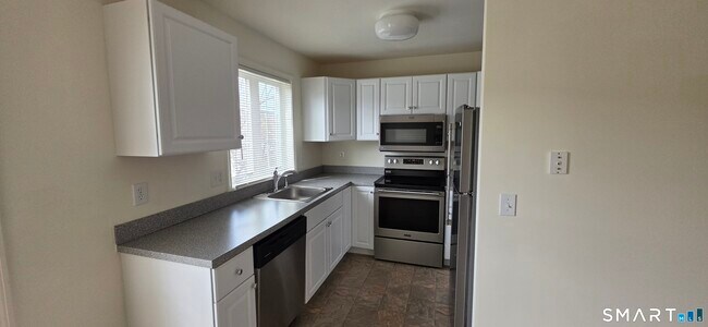 Building Photo - 20 Orchard St