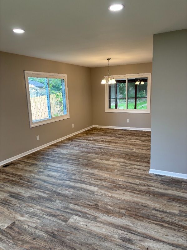 Building Photo - 850 Rood Dr