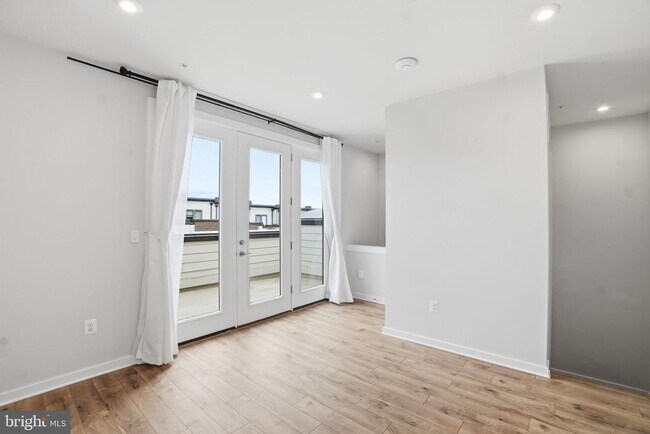 Building Photo - 8178 Red Hook St