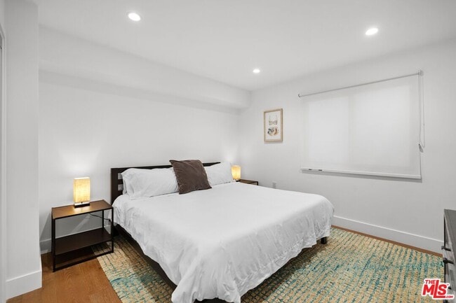 Building Photo - 411 Grand Blvd