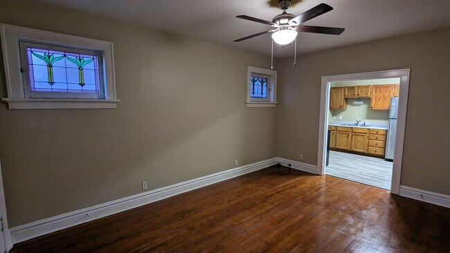 Building Photo - 5042 Mardel Ave