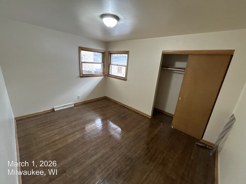 Building Photo - 7335 W Hampton Ave